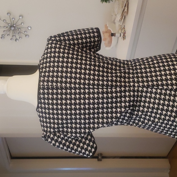 Black and White Dress Large - Picture 4 of 6